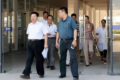 市領(lǐng)導(dǎo)參觀